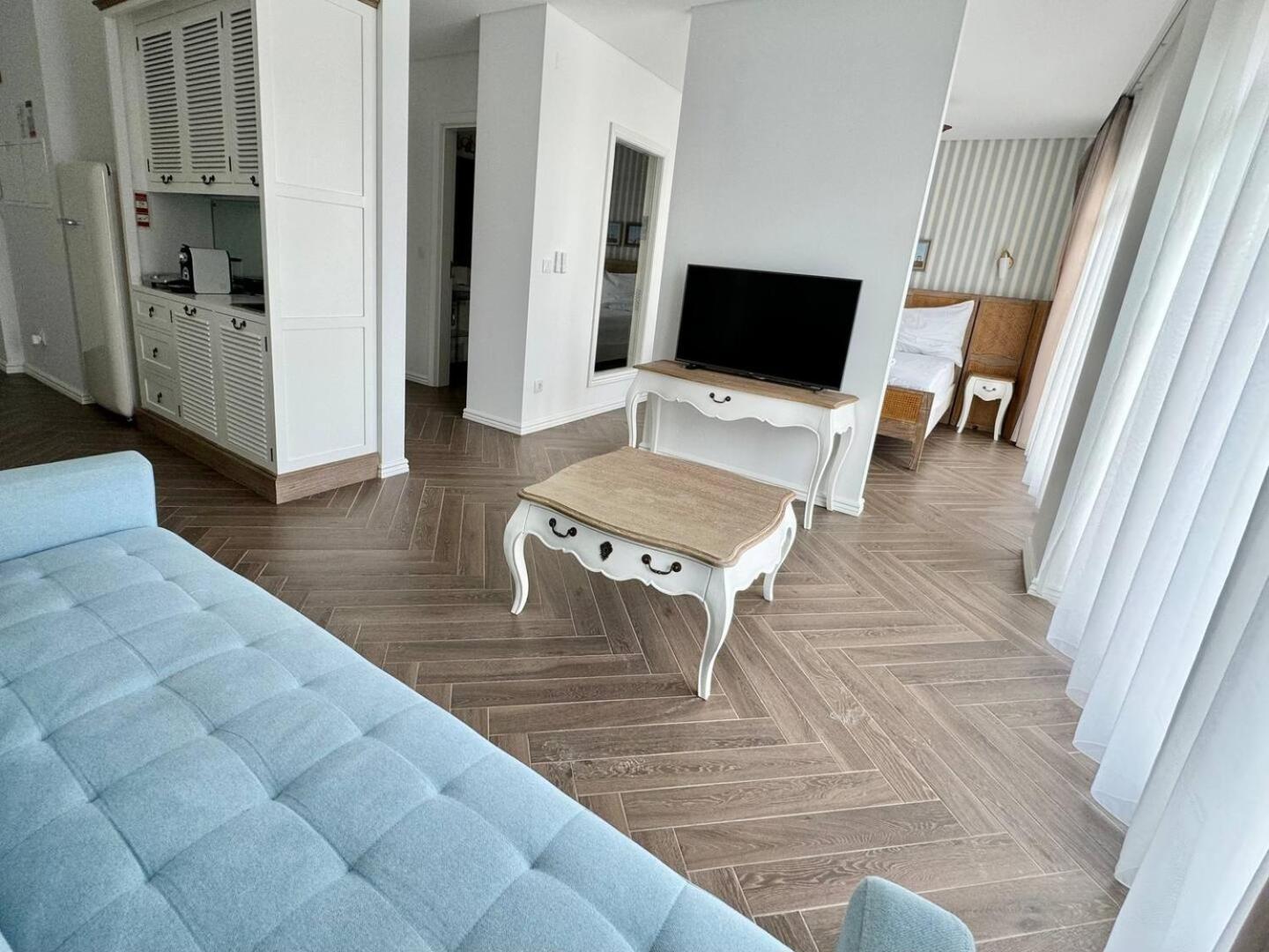 Ocean View Apartments โลรินญา ภายนอก รูปภาพ