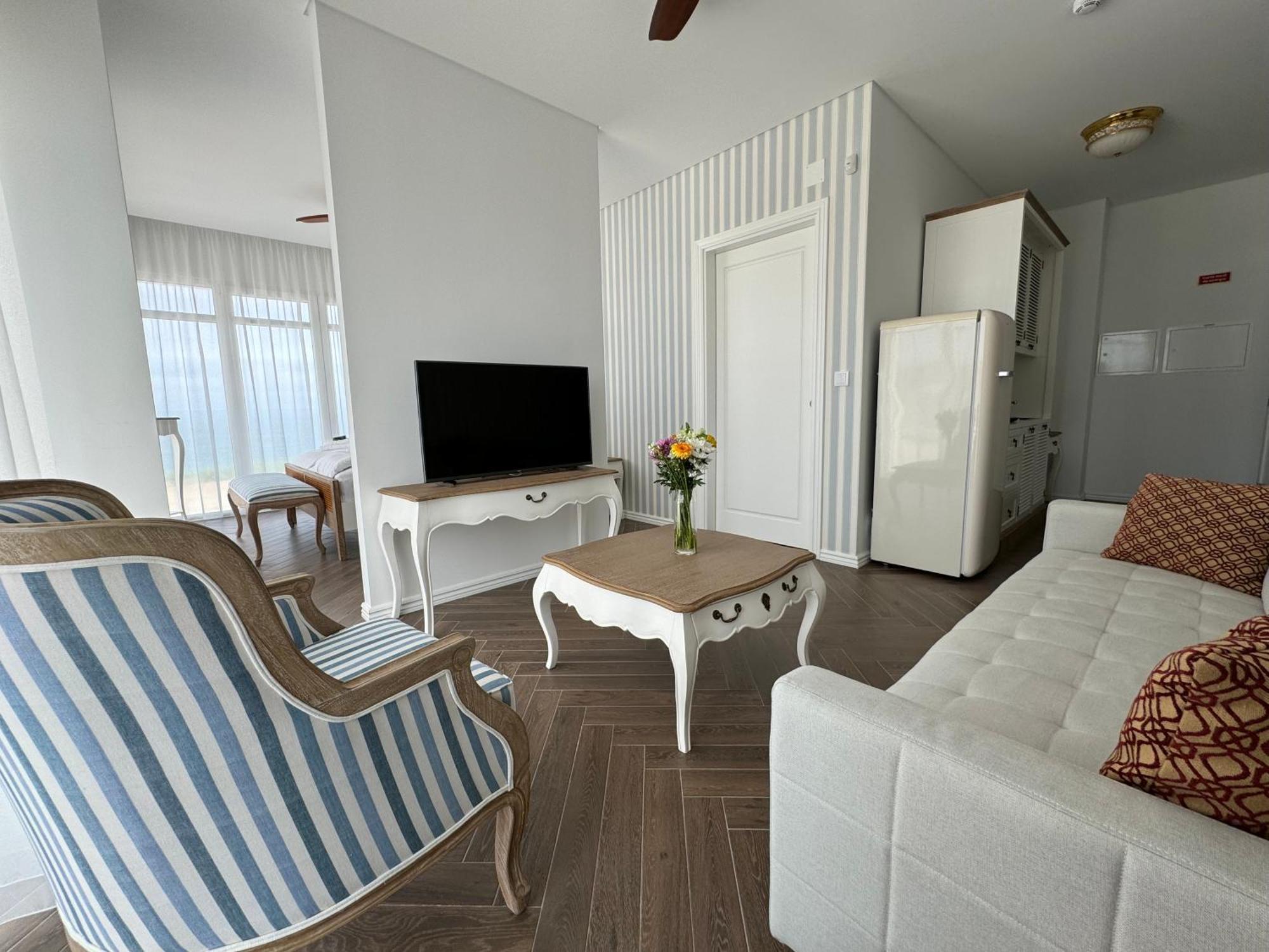 Ocean View Apartments โลรินญา ภายนอก รูปภาพ