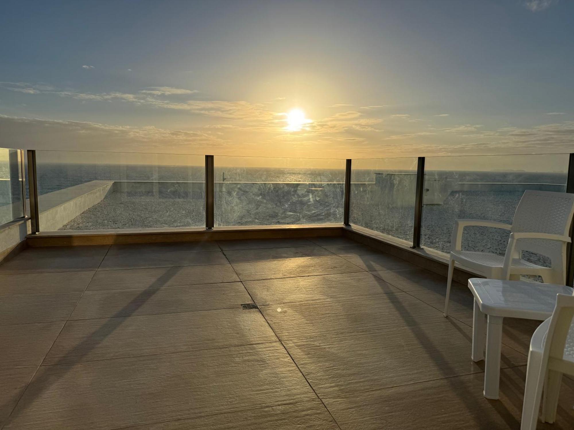 Ocean View Apartments โลรินญา ภายนอก รูปภาพ