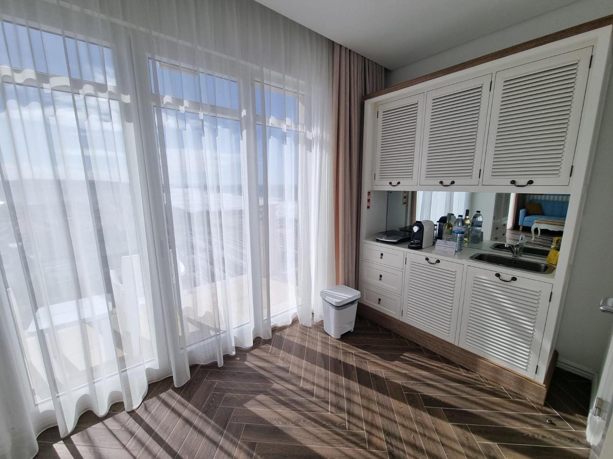 Ocean View Apartments โลรินญา ภายนอก รูปภาพ