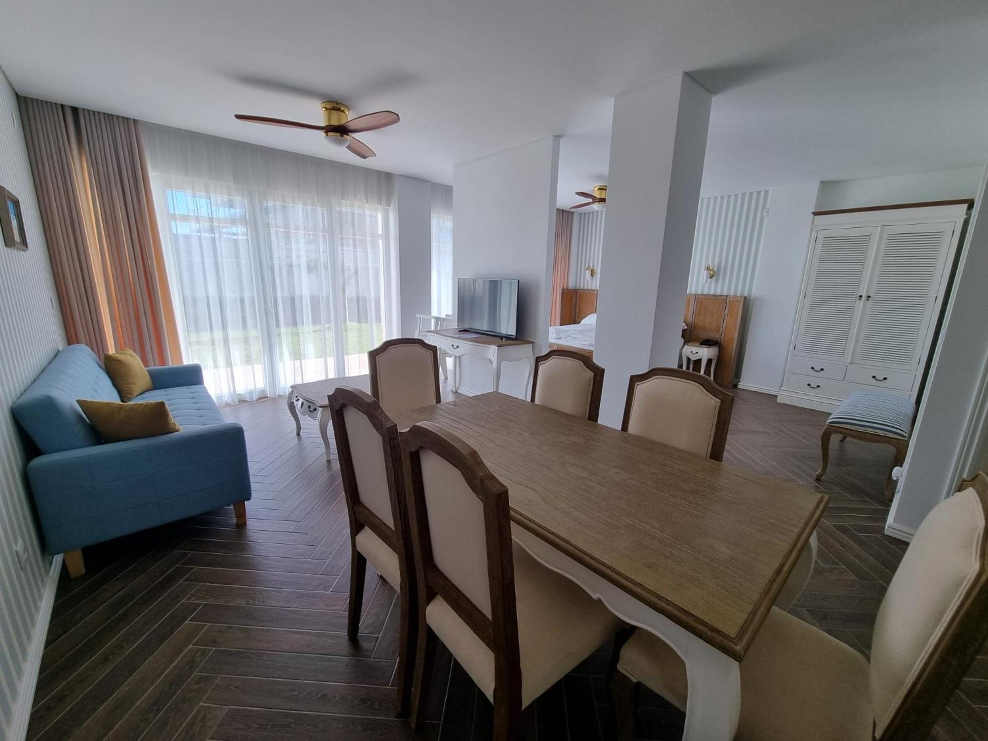Ocean View Apartments โลรินญา ภายนอก รูปภาพ